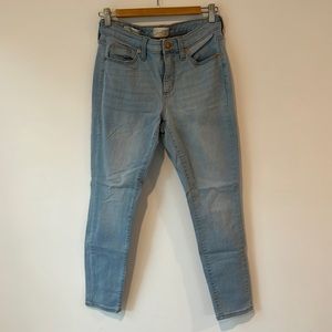 Mid rise skinny jeans